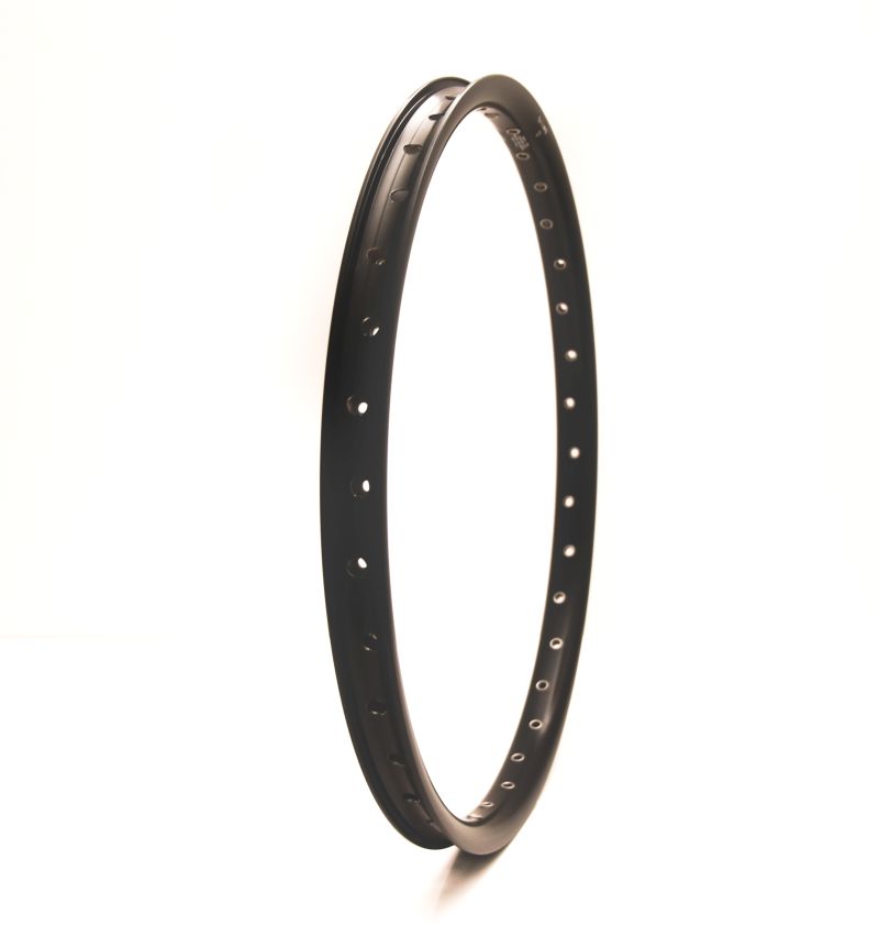 MACH1 Felge 650 20" 36 Loch schwarz Disc-Brake