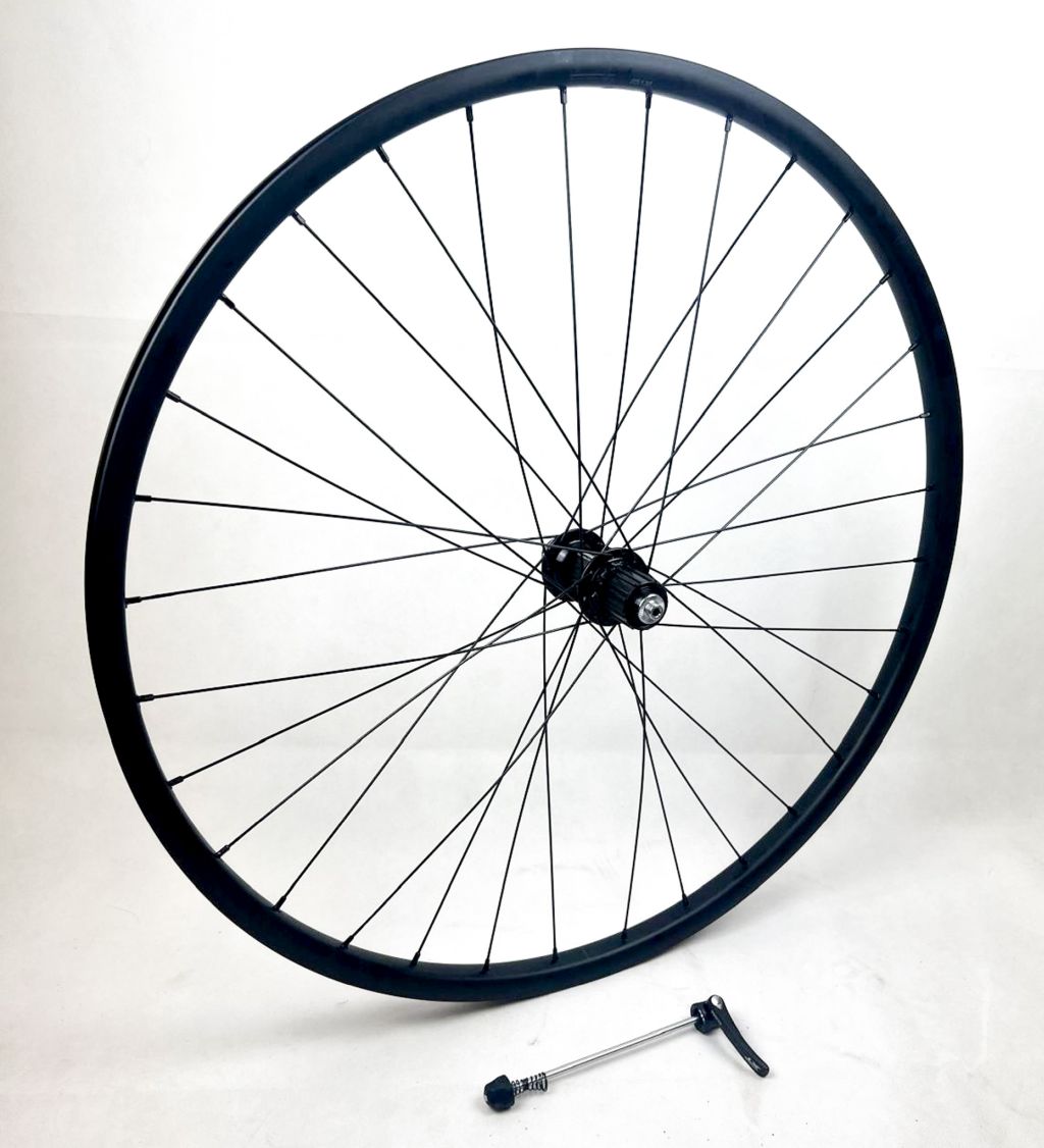 Hinterrad Trekking 28" 32 Loch schwarz Disc-Brake