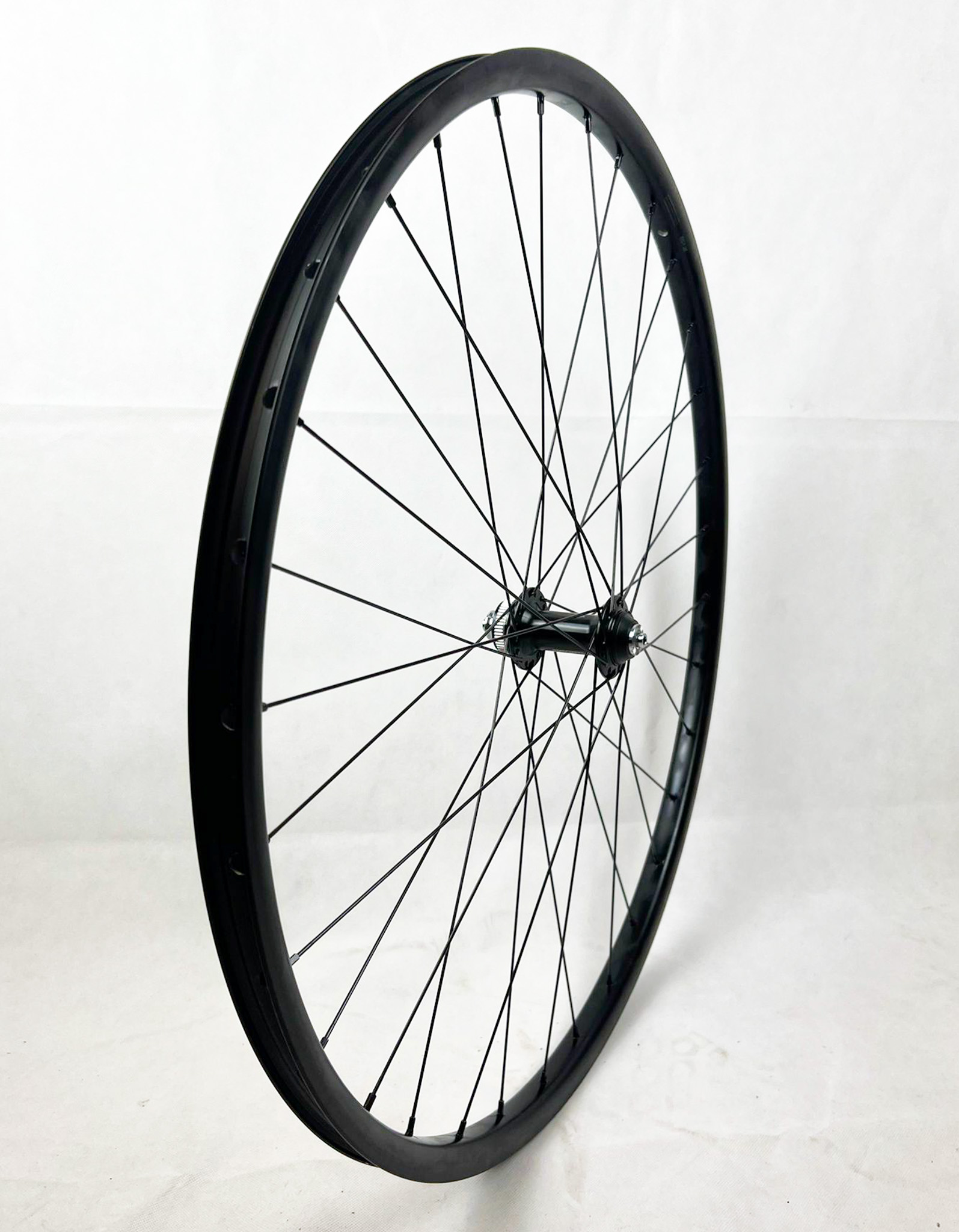 Vorderrad stabil 28 32 Loch schwarz Disc-Brake