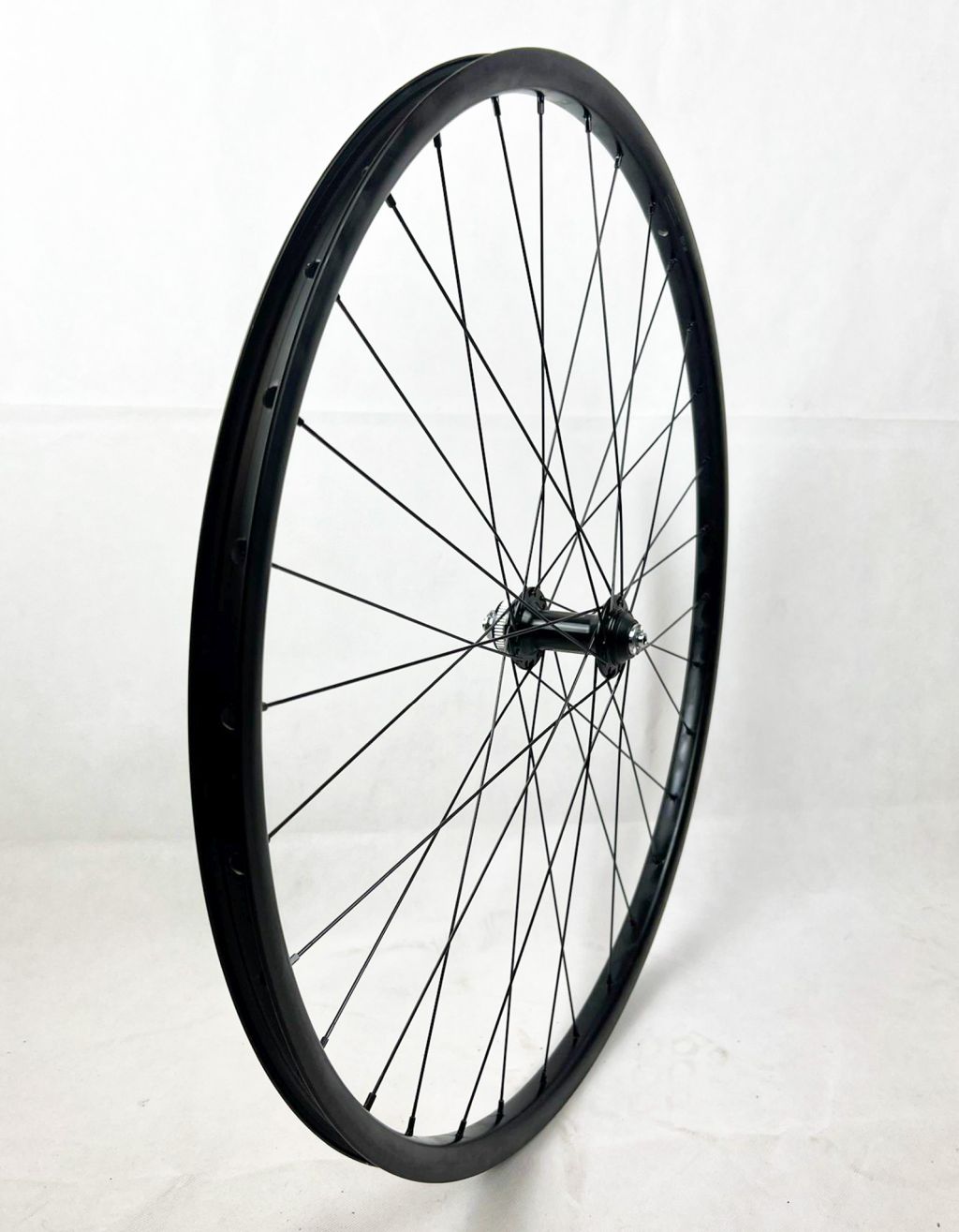 Vorderrad Trekking 28" 32 Loch schwarz Disc-Brake